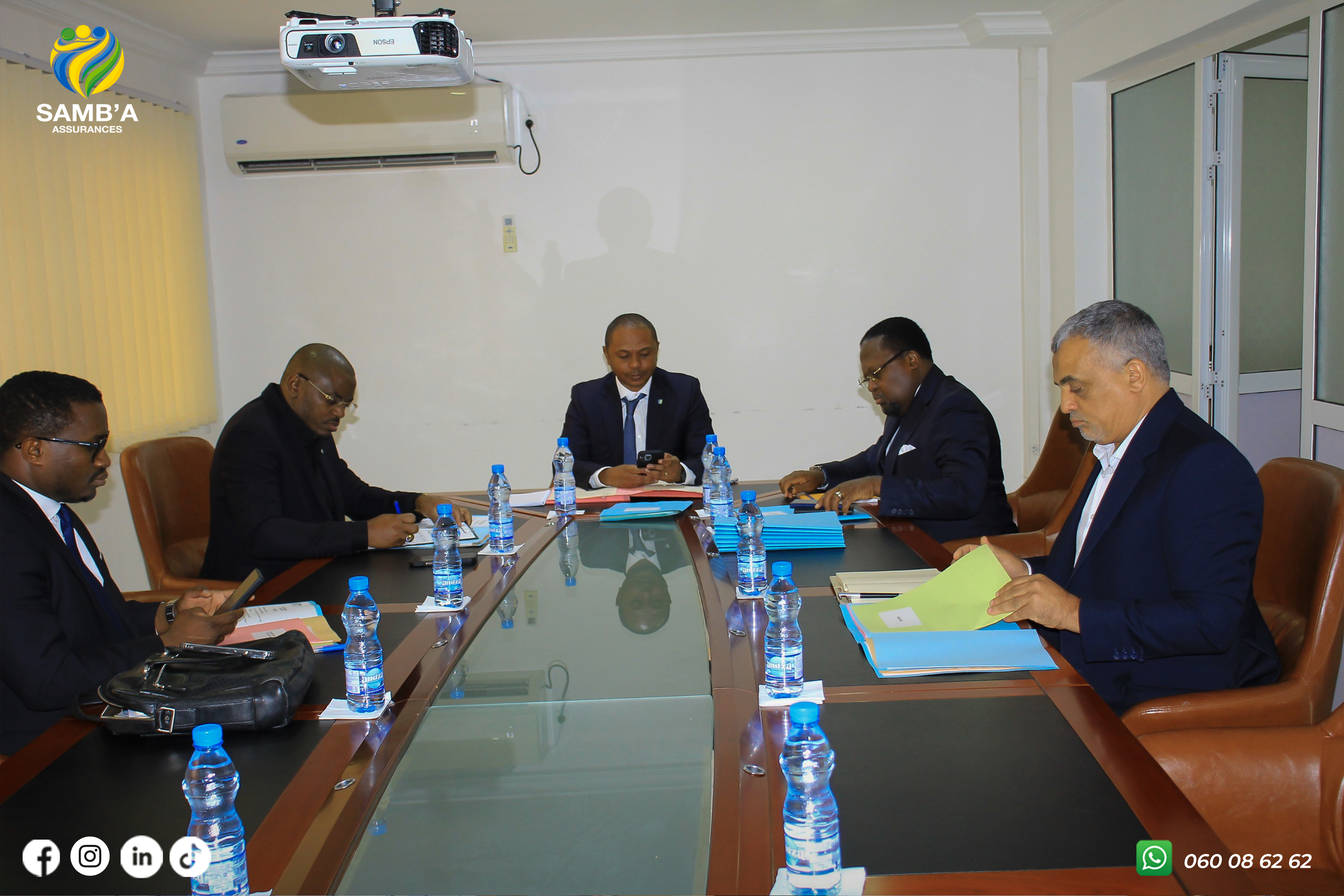 Mobirise Website Builder